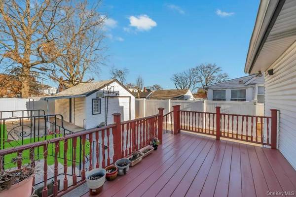 181 Martens AVE, Valley Stream, NY 11580
