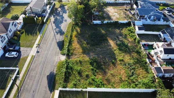 485 LOT A 42nd ST, North Lindenhurst, NY 11757