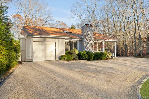 1824 Majors PATH, Southampton, NY 11968