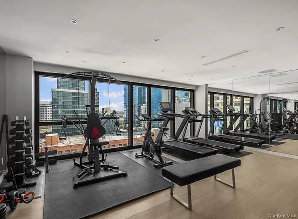 4262 Hunter ST #10A, Long Island City, NY 11101