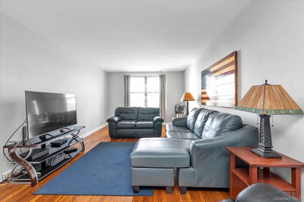 83-40 Austin ST #7K, Kew Gardens, NY 11415