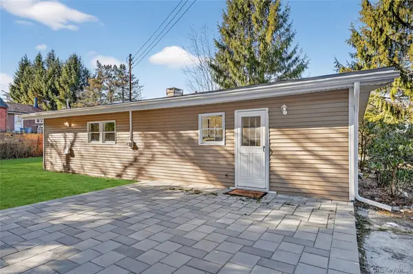 2 The Curve RD, Rock Hill, NY 12775