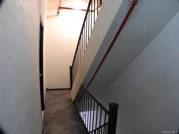 252 E 33 ST, New York (manhattan), NY 10016