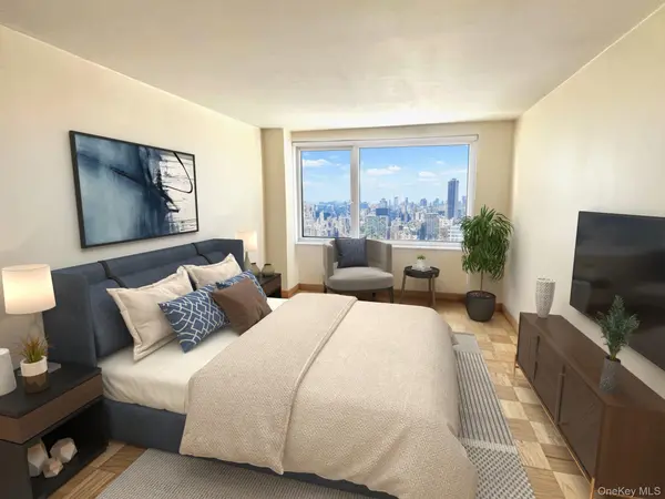 61-20 Grand Central Pkwy #A1407, Forest Hills, NY 11375