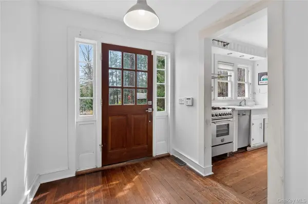 1063 Sawkill RD, Kingston, NY 12401
