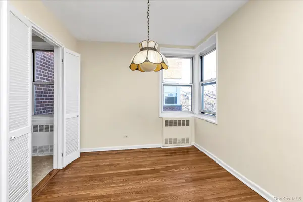 209-80 18 AVE #6D, Bayside, NY 11360