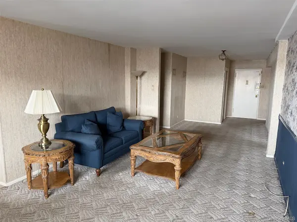85-10 151 AVE #5G, Howard Beach, NY 11414
