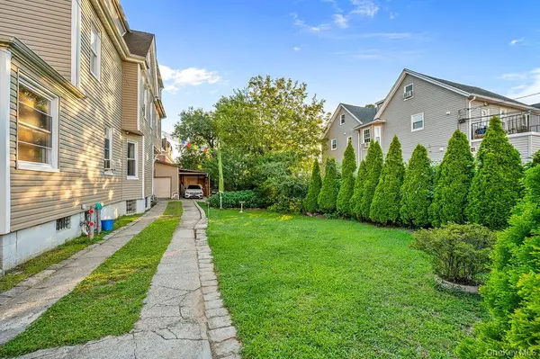 27-28 Humphreys ST, East Elmhurst, NY 11369