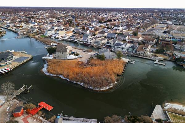 6 Island PLZ, Bellmore, NY 11710
