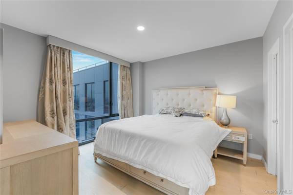 88-08 Justice AVE #PH-C, Elmhurst, NY 11373
