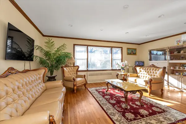 8443 Kendrick PL, Jamaica Estates, NY 11432