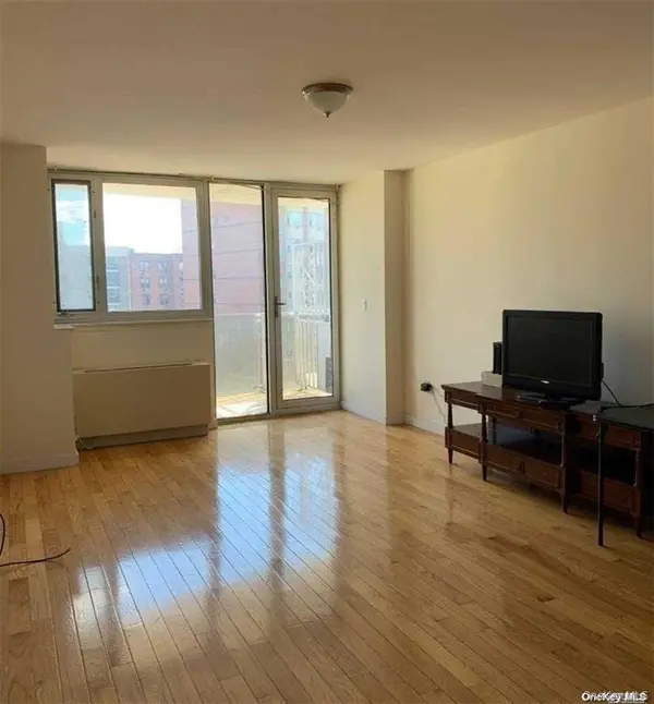 133-38 Sanford AVE #7E, Flushing, NY 11355