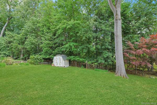 42 Briarwood DR, New City, NY 10956