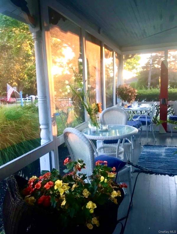 179 G Springville RD, Hampton Bays, NY 11946