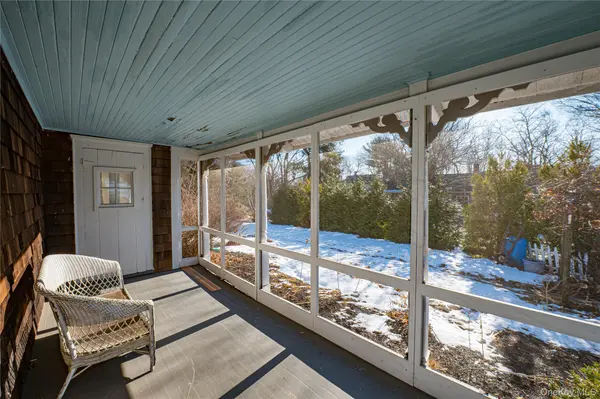 179 G Springville RD, Hampton Bays, NY 11946
