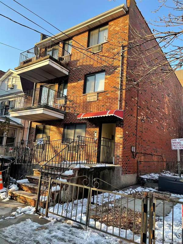 87-73 52nd AVE, Elmhurst, NY 11373