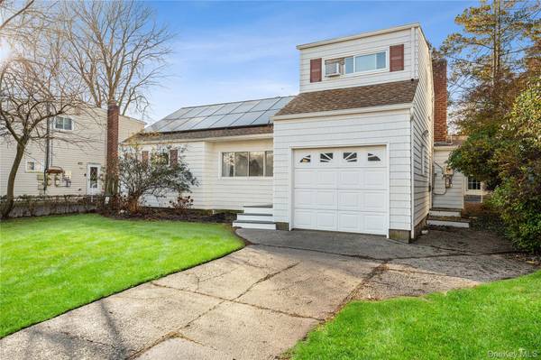 64 Wright AVE, Deer Park, NY 11729