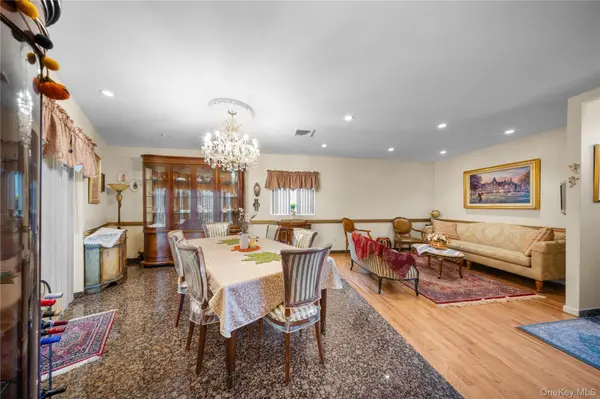 5351 63rd ST, Maspeth, NY 11378