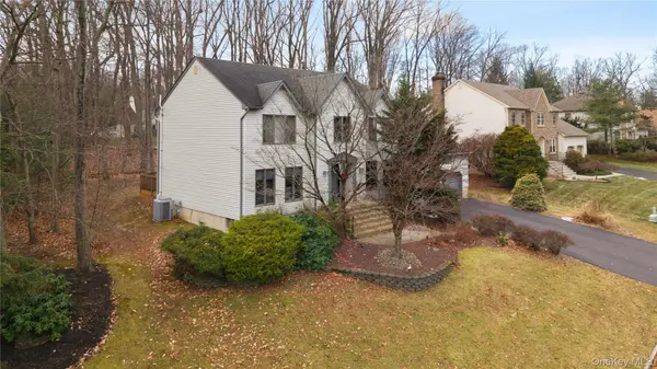 25 CHEROKEE RD, Call Listing Agent, NJ 08816