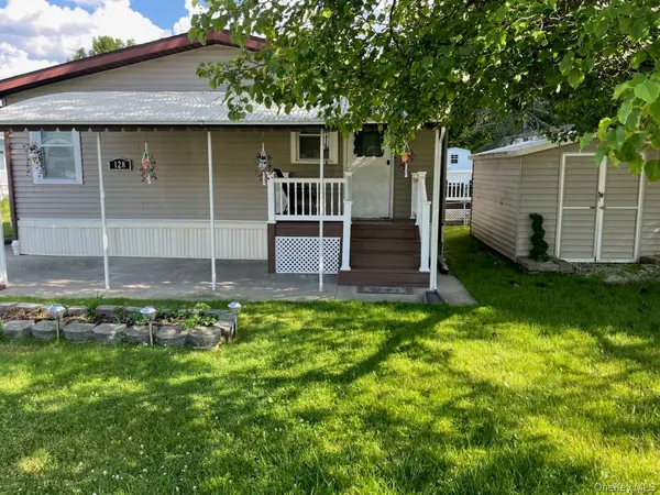 128 Brittany TER #128, New Windsor, NY 12575