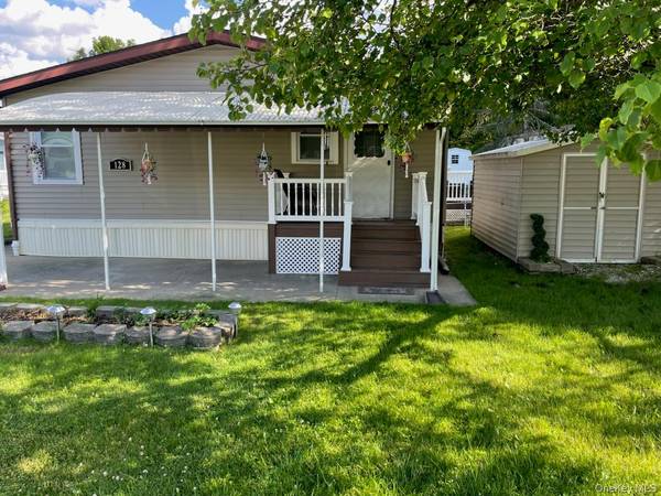 128 Brittany TER #128, New Windsor, NY 12575