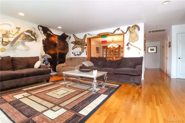 1078 Midland AVE, Bronxville, NY 10708