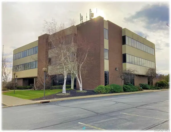 15 Matthews ST #300, Goshen, NY 10924