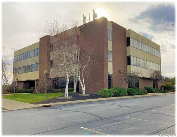 15 Matthews ST #300, Goshen, NY 10924
