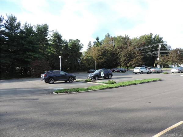 2424 Route 52 #2E, Hopewell Junction, NY 12533