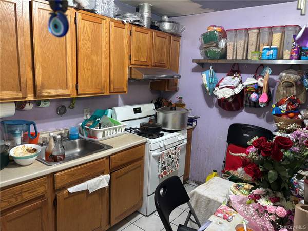 9904 Northern BLVD, Corona, NY 11368