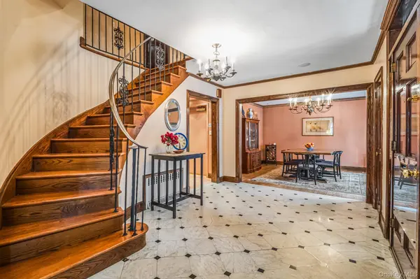 31 Puritan AVE, Forest Hills, NY 11375