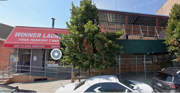 65-06/10/12 60th Place, Ridgewood, NY 11385