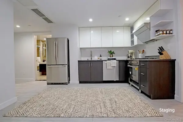 15815 Union TPKE #3B, Fresh Meadows, NY 11366