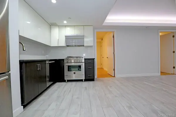 15815 Union TPKE #3B, Fresh Meadows, NY 11366