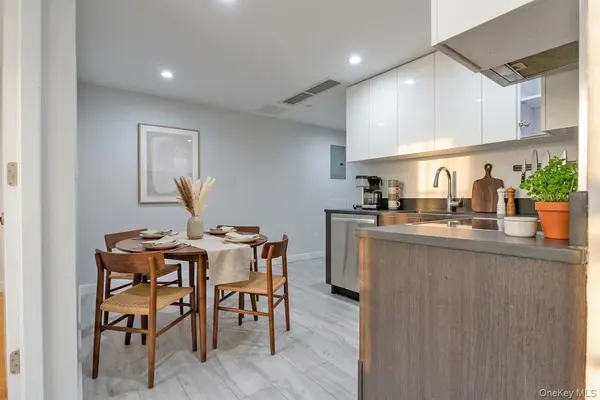15815 Union TPKE #3F, Fresh Meadows, NY 11366