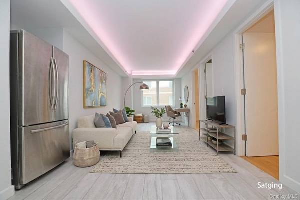 15815 Union TPKE #3F, Fresh Meadows, NY 11366