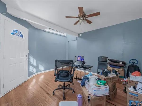 10601 Liverpool ST, Jamaica South, NY 11435