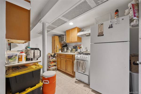 54-08 92nd ST, Elmhurst, NY 11373