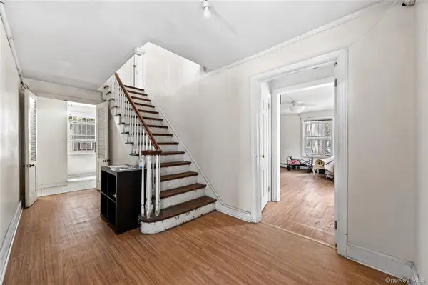 52-06 Bowne ST, Flushing, NY 11355