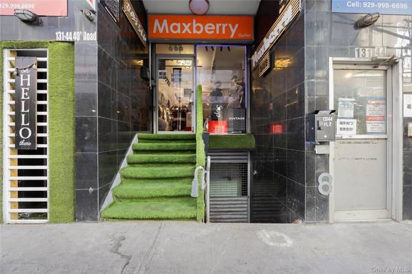 131-44 40th RD, Flushing, NY 11354