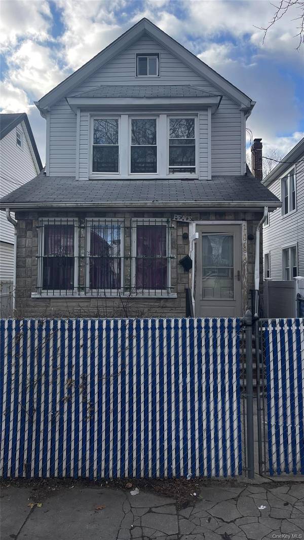 118-18 190th ST, Saint Albans, NY 11412