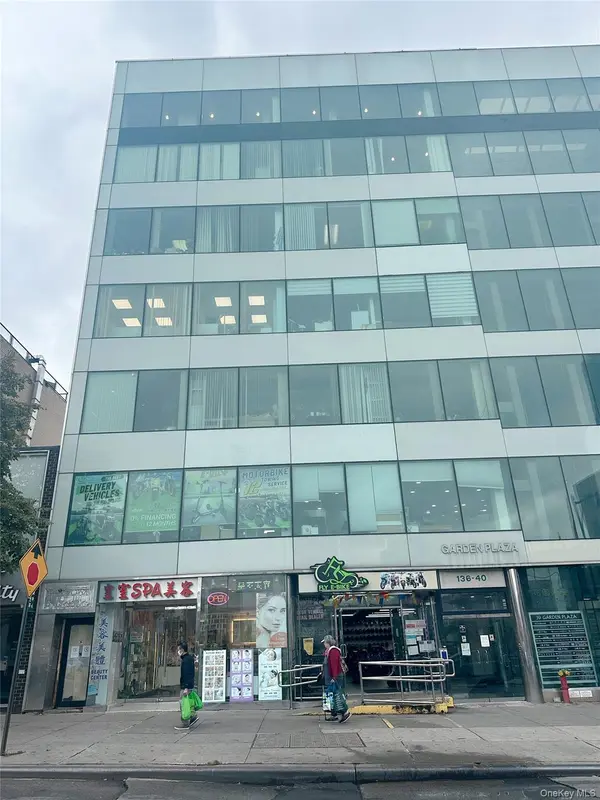136-40 39th AVE #202B, Flushing, NY 11354