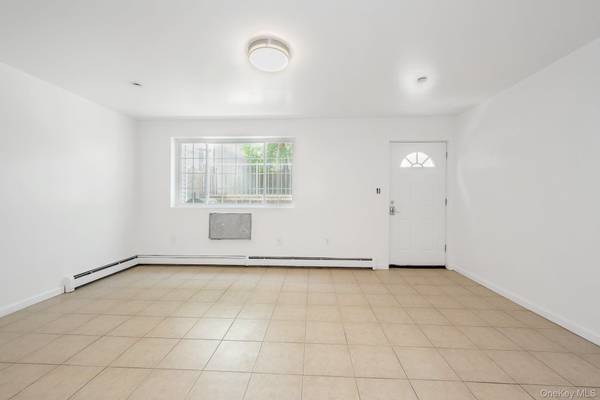 3313 Rombouts AVE, Bronx, NY 10475