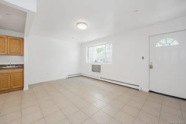 3313 Rombouts AVE, Bronx, NY 10475