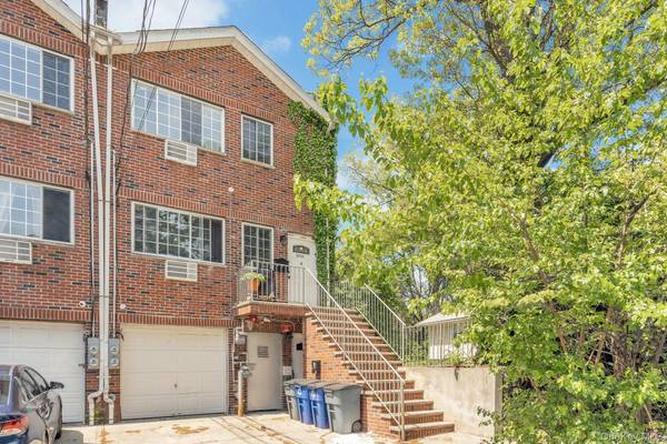 3313 Rombouts AVE, Bronx, NY 10475