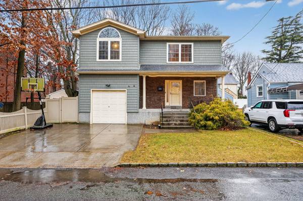 1878 Lake DR, Baldwin, NY 11510
