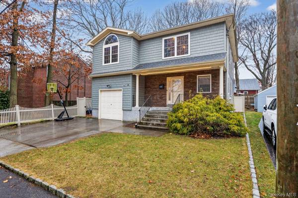 1878 Lake DR, Baldwin, NY 11510