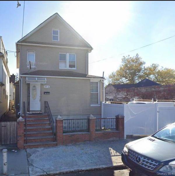 15916 Meyer AVE, Jamaica, NY 11433