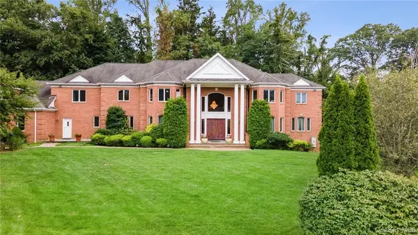 3 Vandalay CT, Scarsdale, NY 10583