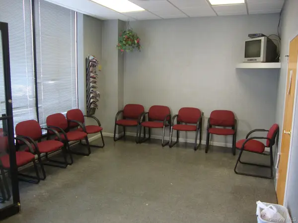 79-07 Metropolitan AVE, Middle Village, NY 11379